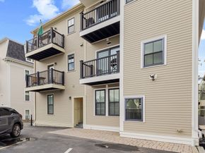 44 W Eagle St 1, Boston MA 02128