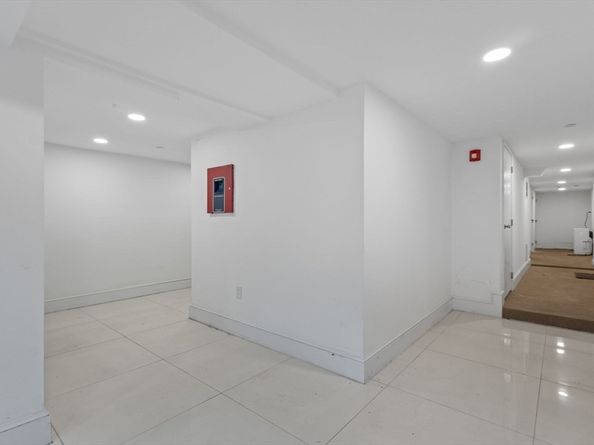44 W Eagle St 1, Boston MA 02128