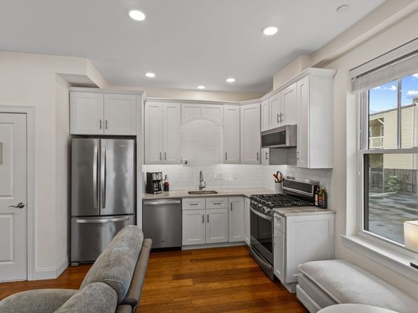 44 W Eagle St 1, Boston MA 02128