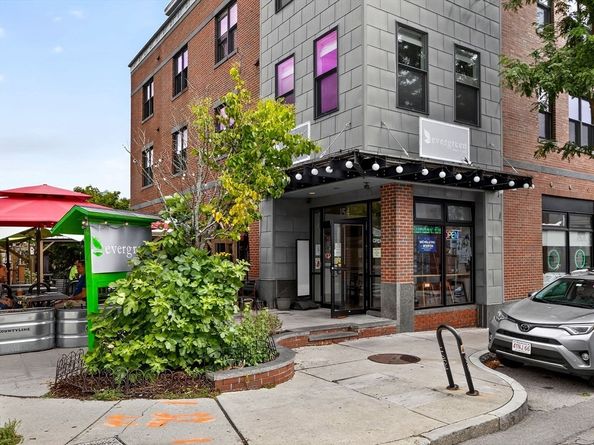 172 Green St 1, Boston MA 02130