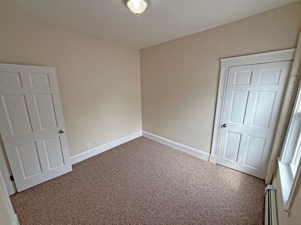 401 N Warren Ave, Brockton MA 02301