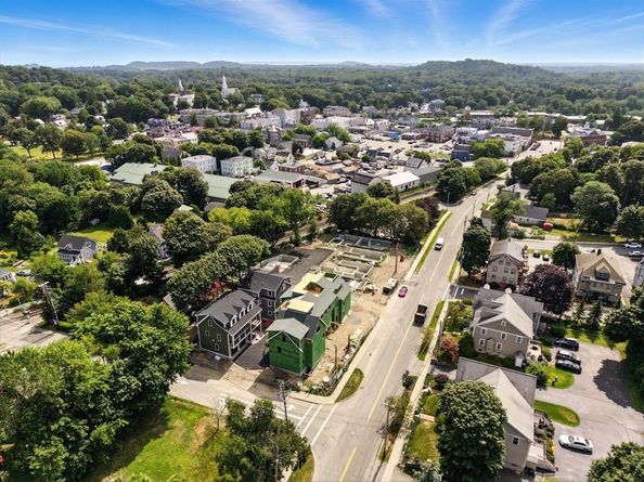 11 Washington St 5, Ipswich MA 01938