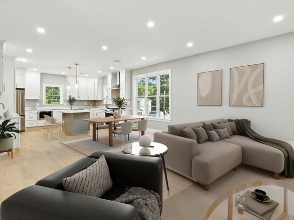 11 Washington St 5, Ipswich MA 01938