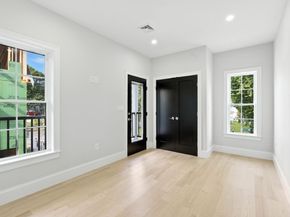 11 Washington St 5, Ipswich MA 01938