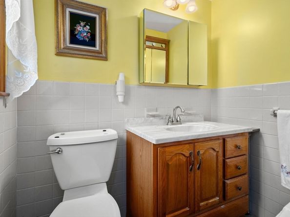 15 Hobbs Brook Rd, Weston MA 02493