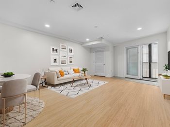 64 Willard St