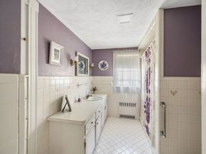 16 Beaumont St, Boston MA 02124