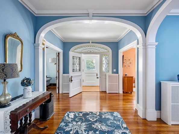 16 Beaumont St, Boston MA 02124