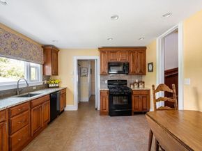 16 Beaumont St, Boston MA 02124