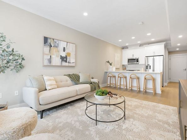 353 Summer Street 211, Somerville MA 02144