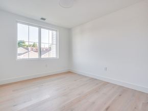 15-17 Jewett Pl 1, Newton MA 02458