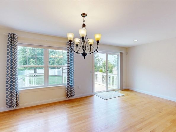 11 Chase St, Saugus MA 01906