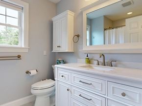 11 Chase St, Saugus MA 01906