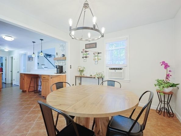 582 Pleasant St, Marlborough MA 01752