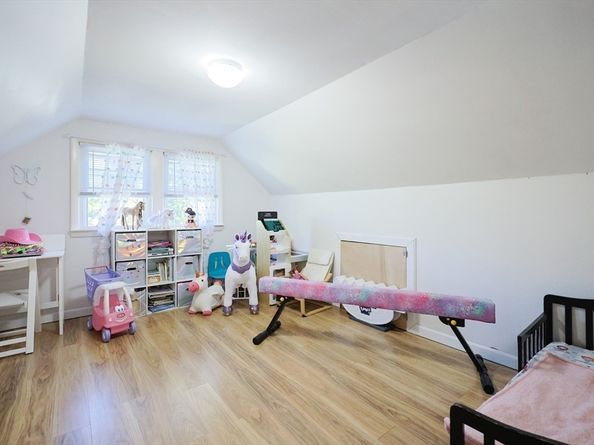 582 Pleasant St, Marlborough MA 01752
