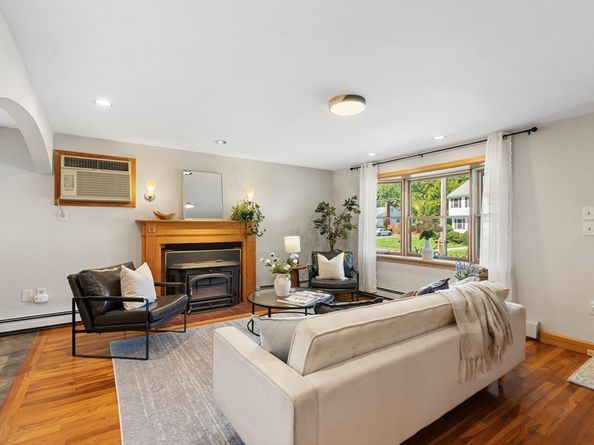 30 Samoset Road, Woburn MA 01801