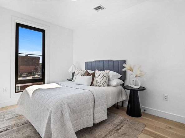 33 A St. 404, Boston MA 02127