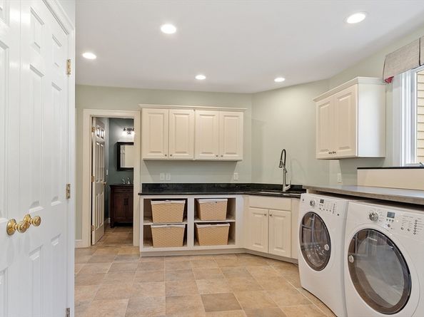 39 Carlisle Rd, Acton MA 01720