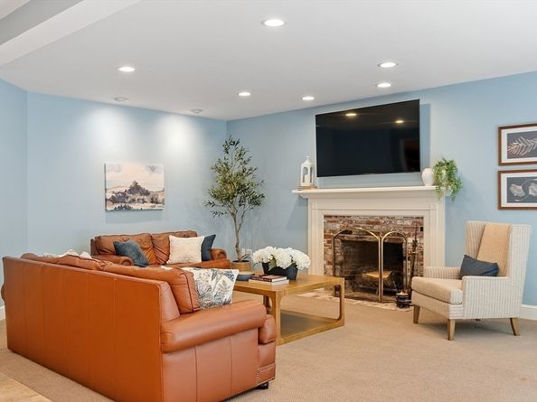39 Carlisle Rd, Acton MA 01720