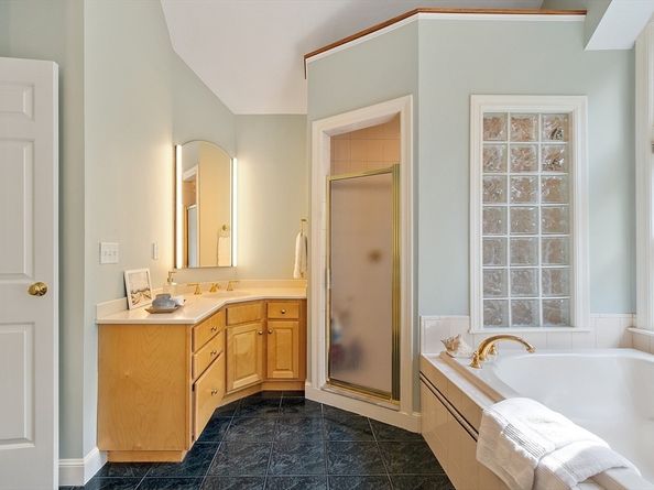 39 Carlisle Rd, Acton MA 01720