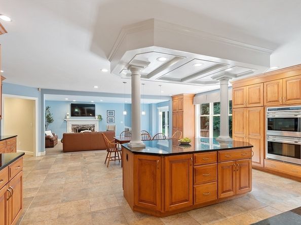 39 Carlisle Rd, Acton MA 01720