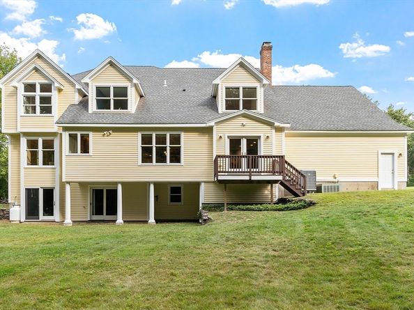 39 Carlisle Rd, Acton MA 01720