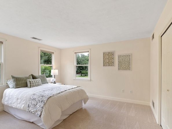 39 Carlisle Rd, Acton MA 01720