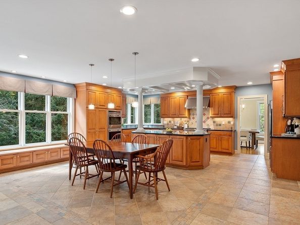 39 Carlisle Rd, Acton MA 01720