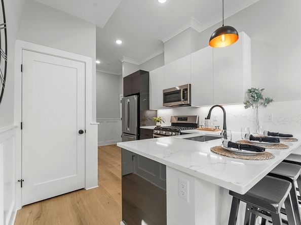 115-I Thurston St I, Somerville MA 02145