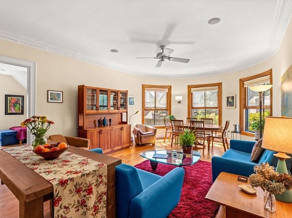 11 Revere St 6, Boston MA 02130