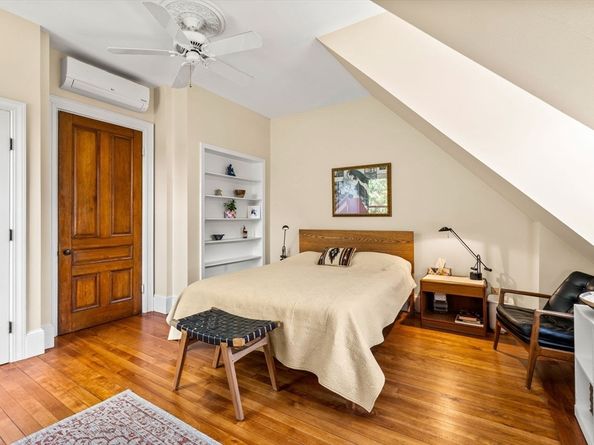 11 Revere St 6, Boston MA 02130
