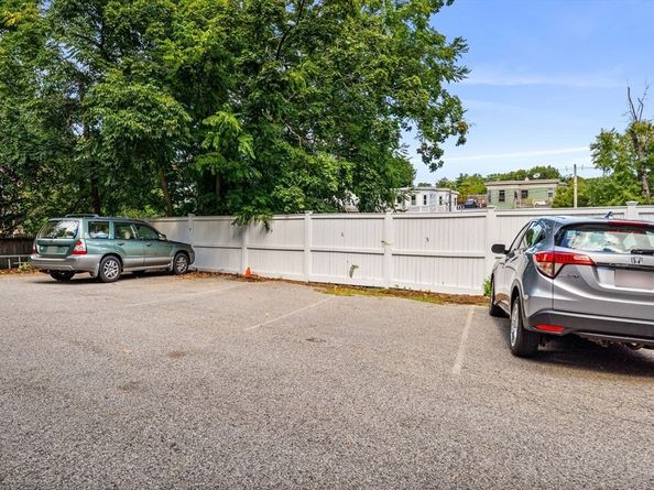 11 Revere St 6, Boston MA 02130