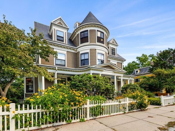 11 Revere St 6, Boston MA 02130