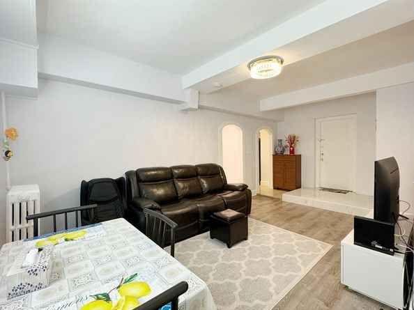 195 Thomas Burgin Pkwy 205, Quincy MA 02169