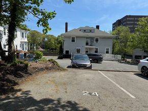 195 Thomas Burgin Pkwy 205, Quincy MA 02169