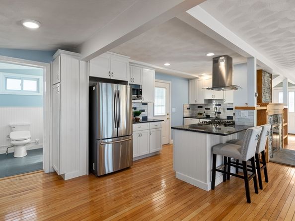 43 Maple Ave., Nahant MA 01908