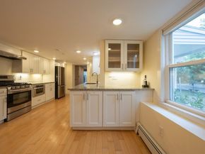 16-18 Beacon Pl, Melrose MA 02176