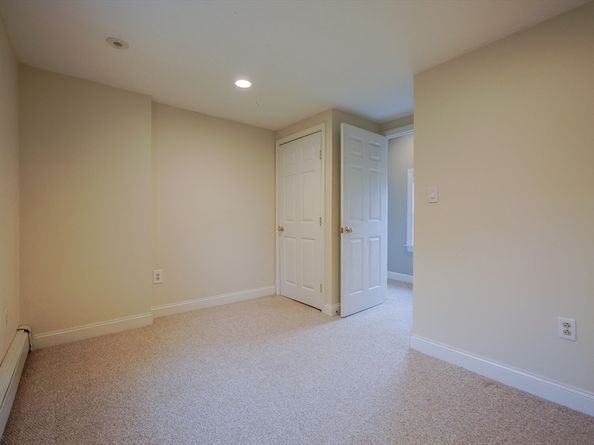 16-18 Beacon Pl, Melrose MA 02176