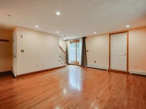 16-18 Beacon Pl, Melrose MA 02176