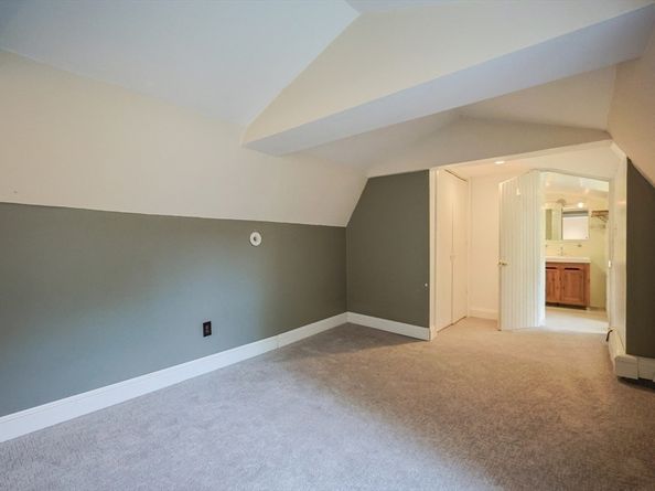 16-18 Beacon Pl, Melrose MA 02176