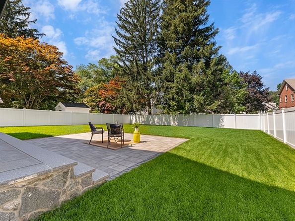 59 Henderson Street, Needham MA 02492