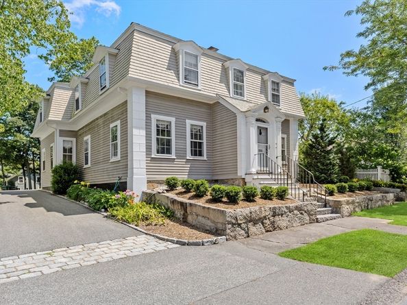 33 Fearing Rd, Hingham MA 02043