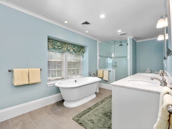 33 Fearing Rd, Hingham MA 02043