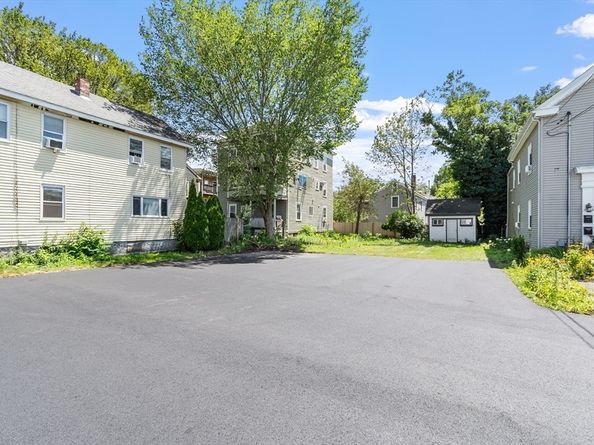 67 Essex St 2, Salem MA 01970