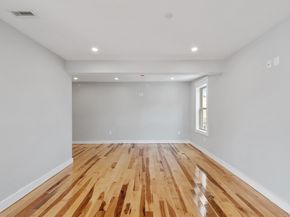 67 Essex St 2, Salem MA 01970