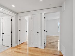 67 Essex St 2, Salem MA 01970