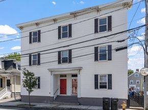 67 Essex St 2, Salem MA 01970