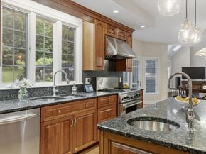 26 Bayns Hill, Boxford MA 01921