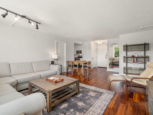 280 Boylston St 508, Newton MA 02467