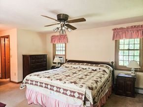10 Karen Ave, Shrewsbury MA 01545